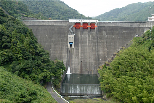 川上ダム（再）［山口県］ - ダム便覧
