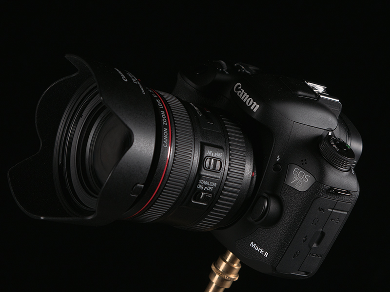 新製品レビュー：キヤノンEOS 7D Mark II（外観・機能編） - デジカメ