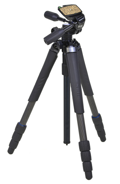 スリック、ゴムグリップ新採用の「カーボンマスター」三脚3モデル