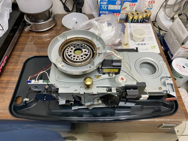 芯の交換をしました。トヨトミ 石油ストーブ - クシダデンカ-三重県津