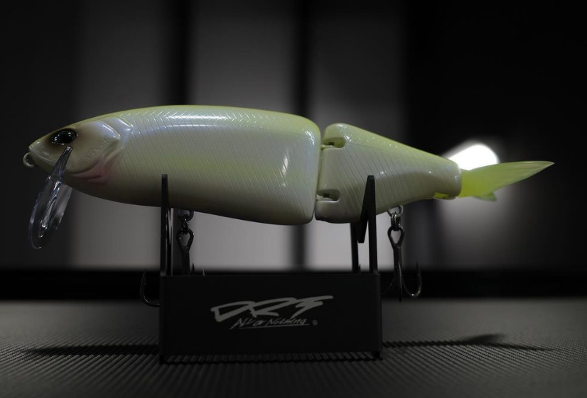 2021年8月 タイニークラッシュの新色『ブルーマンデー』『クイーン