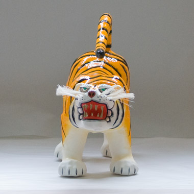 絵羽馬堂 張り子(虎 だるま)家紋提灯 極上出世虎 中