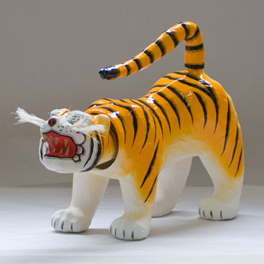 絵羽馬堂 張り子(虎 だるま)家紋提灯 極上出世虎 中