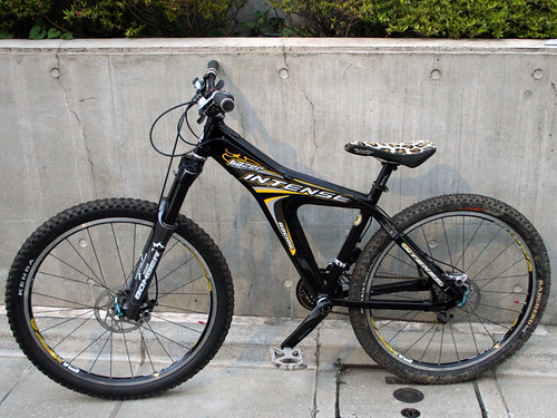 INTENSE Tazer HT組み上げ « Junichiro's bicycle blog