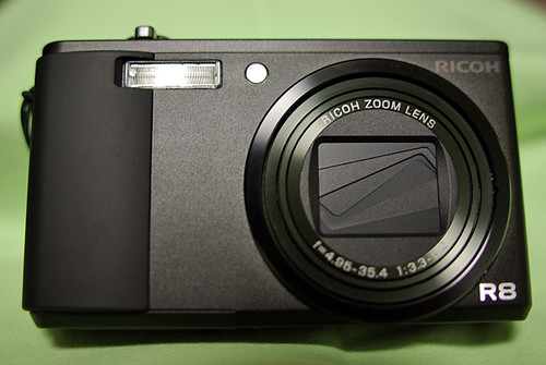 7」の次は，「8」。「リコー・R8」実写レビュー: まわりぶろぐ