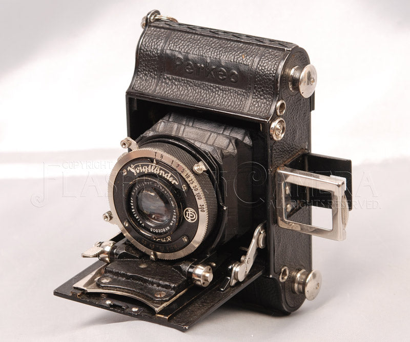 Perkeo – FLASHBACK CAMERA