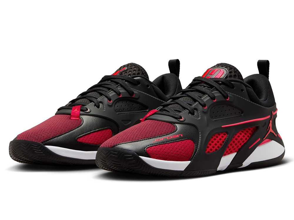 ユニセックス対応のパフォーマンスモデル『JORDAN HEIR PF』が11月5日