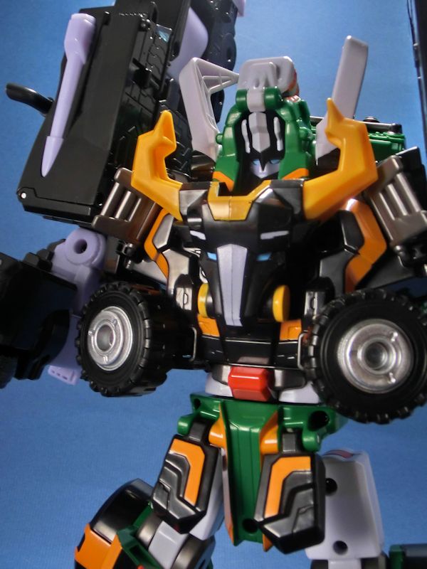 玩栗犬と、Tobot V BIG TROLL (ビッグトロール) | 玩栗犬 真ホビー