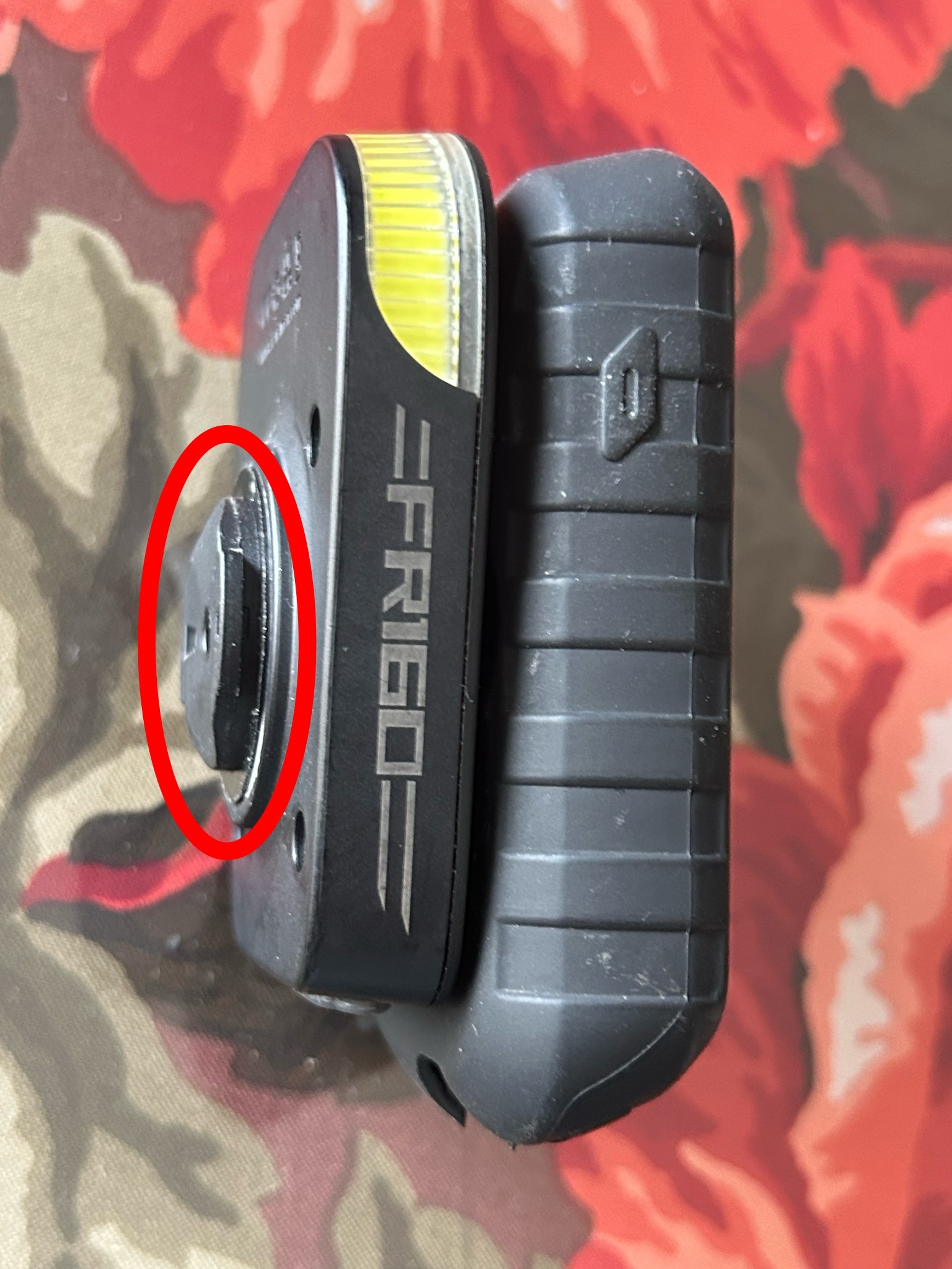 RAVEMENのライトは Garmin Edge のマウント保護に役立つことについて