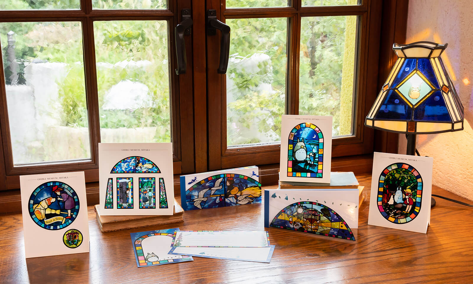 ステンドグラスの世界をお手元に - 三鷹の森ジブリ美術館オンライン