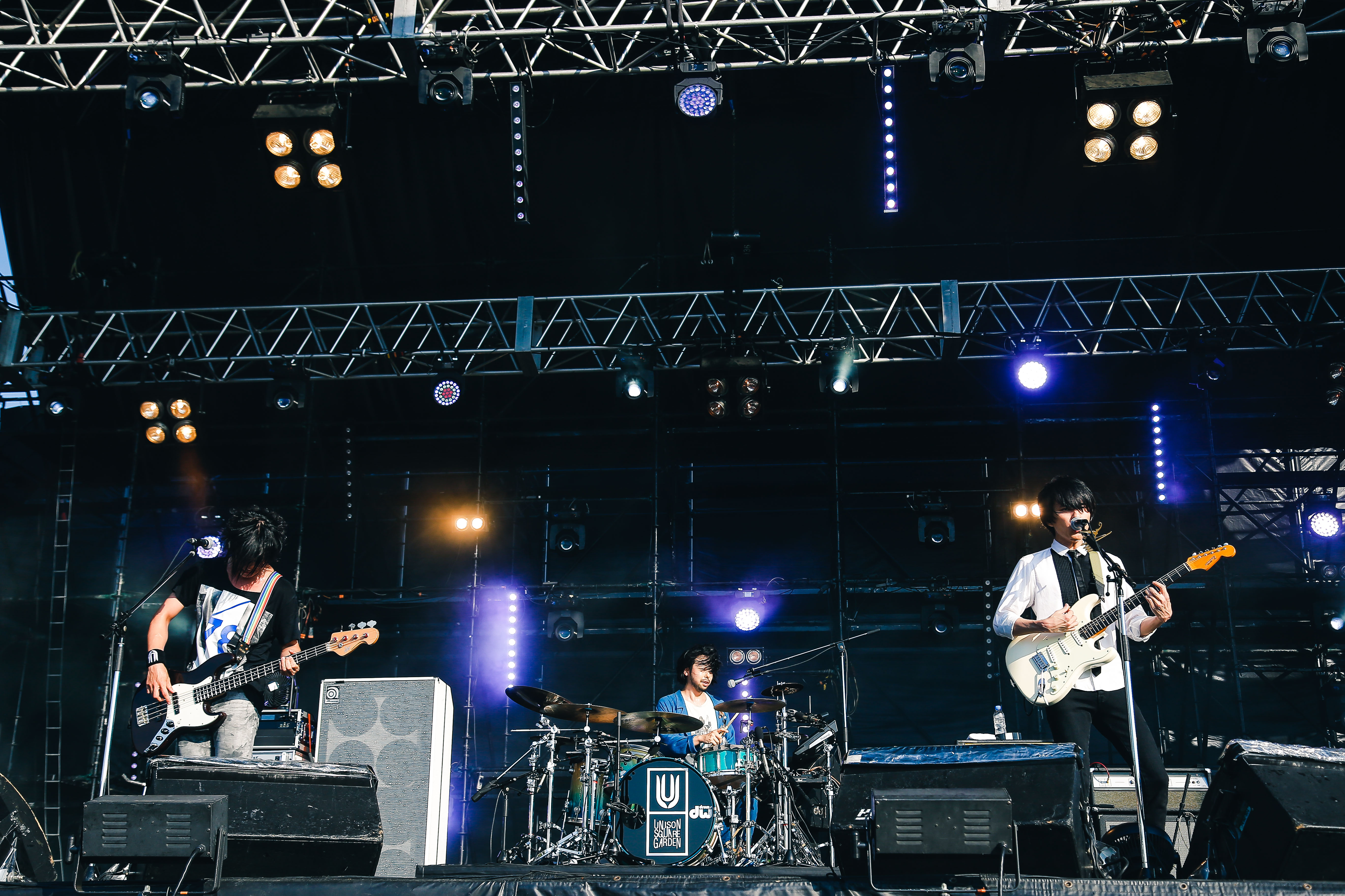 攻めて攻めて攻めまくるUNISON SQUARE GARDENの独壇場！ | ジャイガ