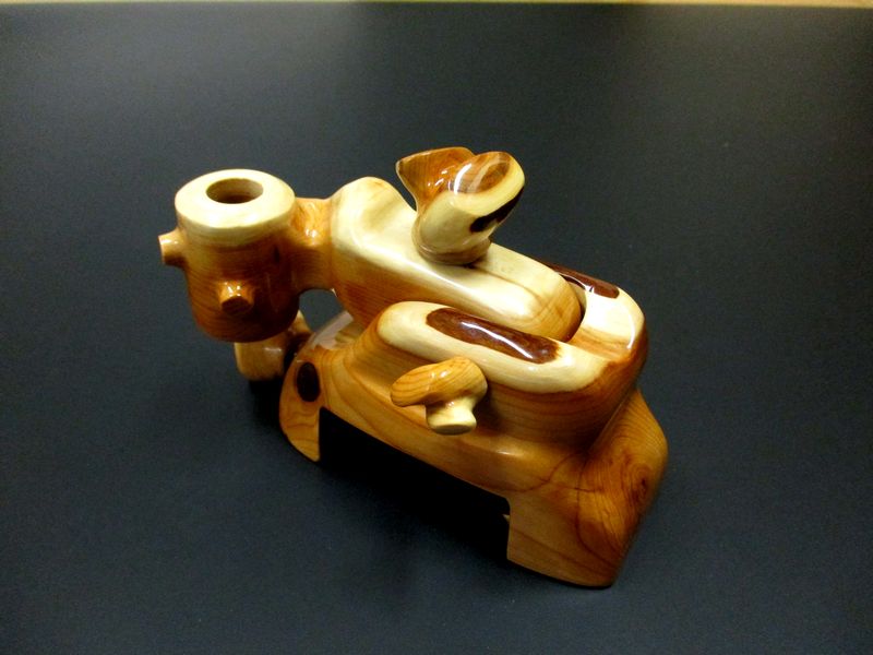 承言　大砲万力　金印 承言 遊 黒柿孔雀杢 中型弓型万力 金印 No.87 | へら鮒釣具の通販なら