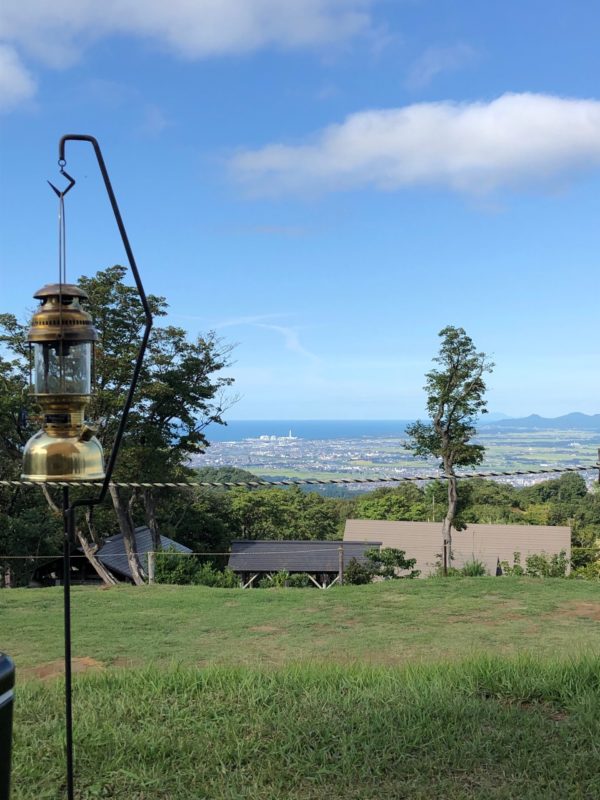 山賊マウンテンのランタンハンガー【shock】でサイトの雰囲気がガラリ