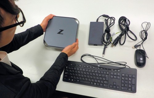 世界初のミニワークステーションは持ち運べるHP Z2 Mini G3