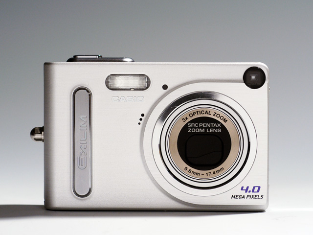 PCUPdate：大ヒット薄型コンパクトズーム機のマイナーチェンジモデル