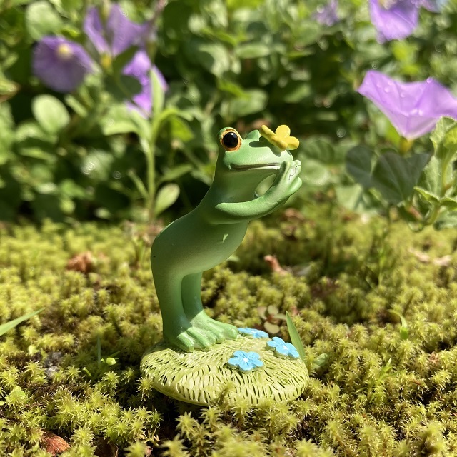 Copeau（コポー）ちょうちょとカエル