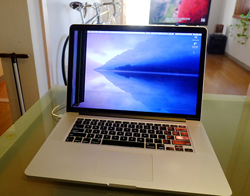 MacBookProの液晶画面が割れた。 | blog di moriy