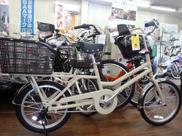 ブリヂストンTOTE BOX SMALL入荷！チャイルドシート装着でお洒落な子