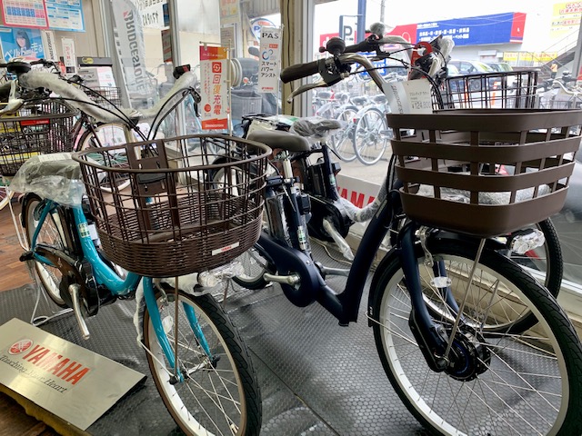 敬老の日』軽くて足がつきやすい電動アシスト自転車を！便利な脱着可能