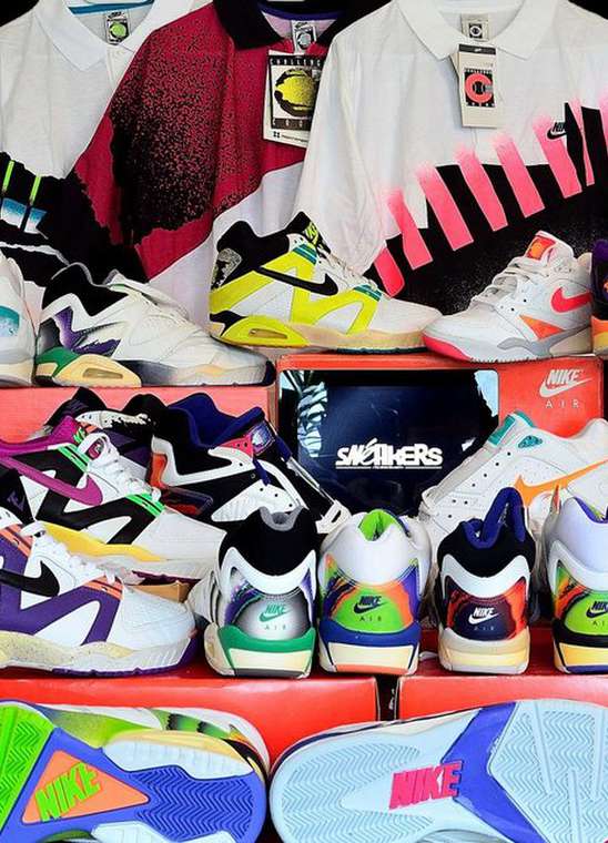 AGASSI'S BAAAACK!!! | the Apartment