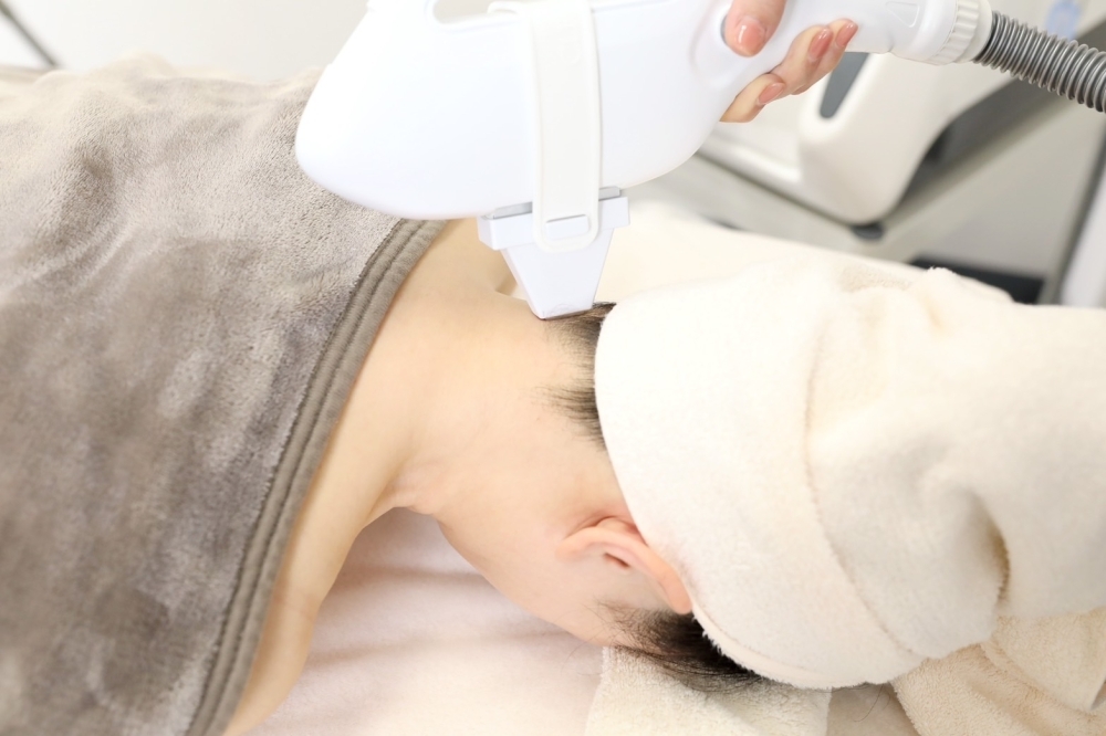 スポットケア アタッチメント」を導入🌟より細かな部位への照射が可能