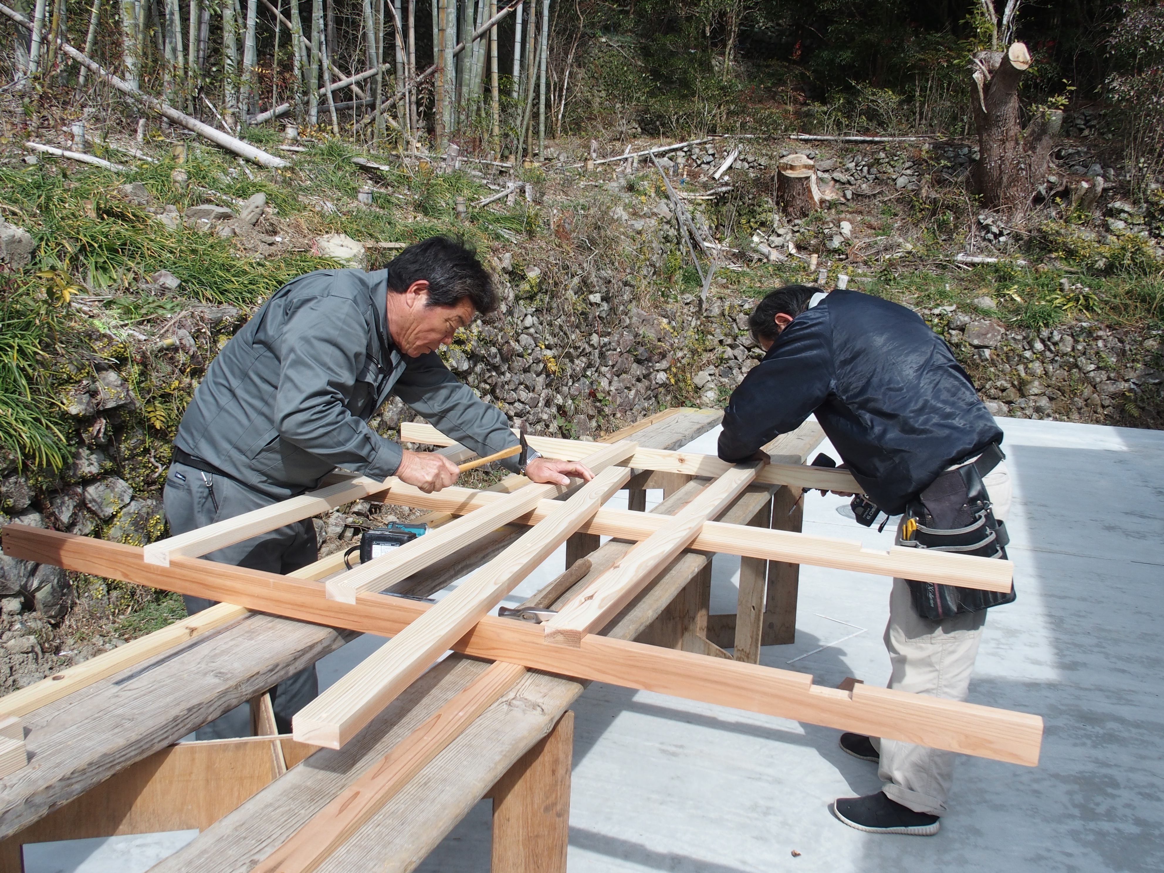 高知県産材で大工が作る木製家具 – 株式会社井上建築