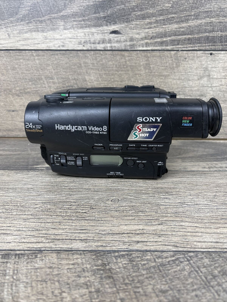 Sony CCD-TR93 stereo 8mm video8 heavy duty NTSC camcorder – I & N