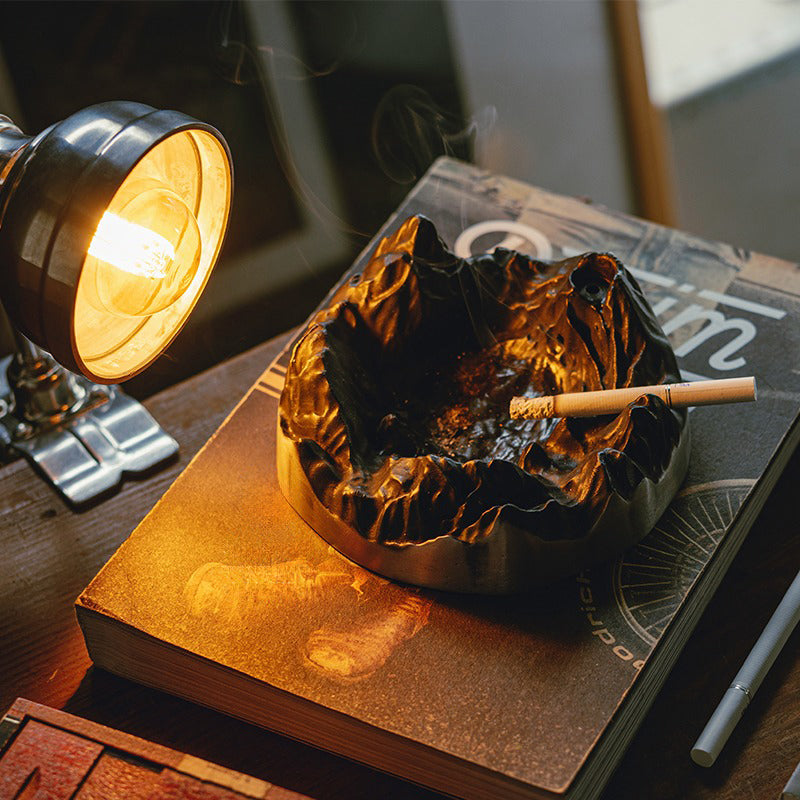 INNERPEACE公式 ｜灰皿 アルミニウム製 火山型 革新的