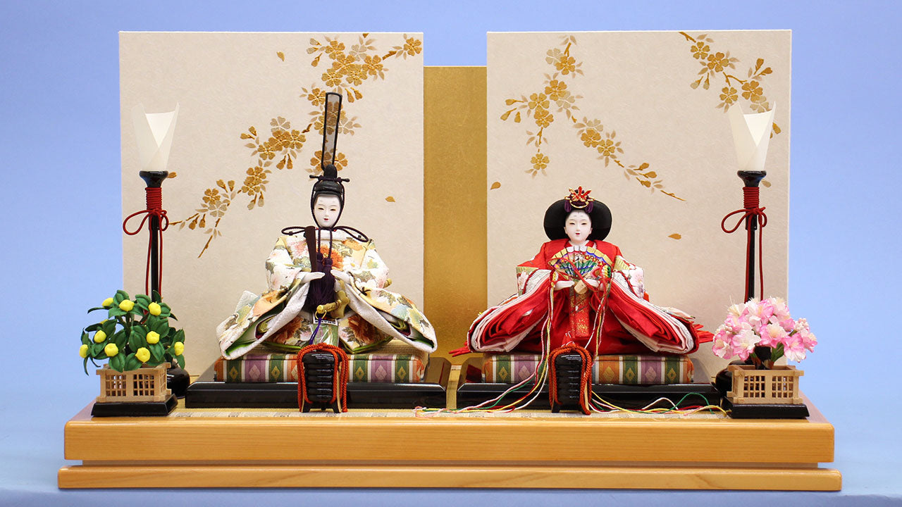 雛人形 平飾り 幅60cm 京十二番 白赤金彩刺繍 桧和桜｜寿鳳人形東芸