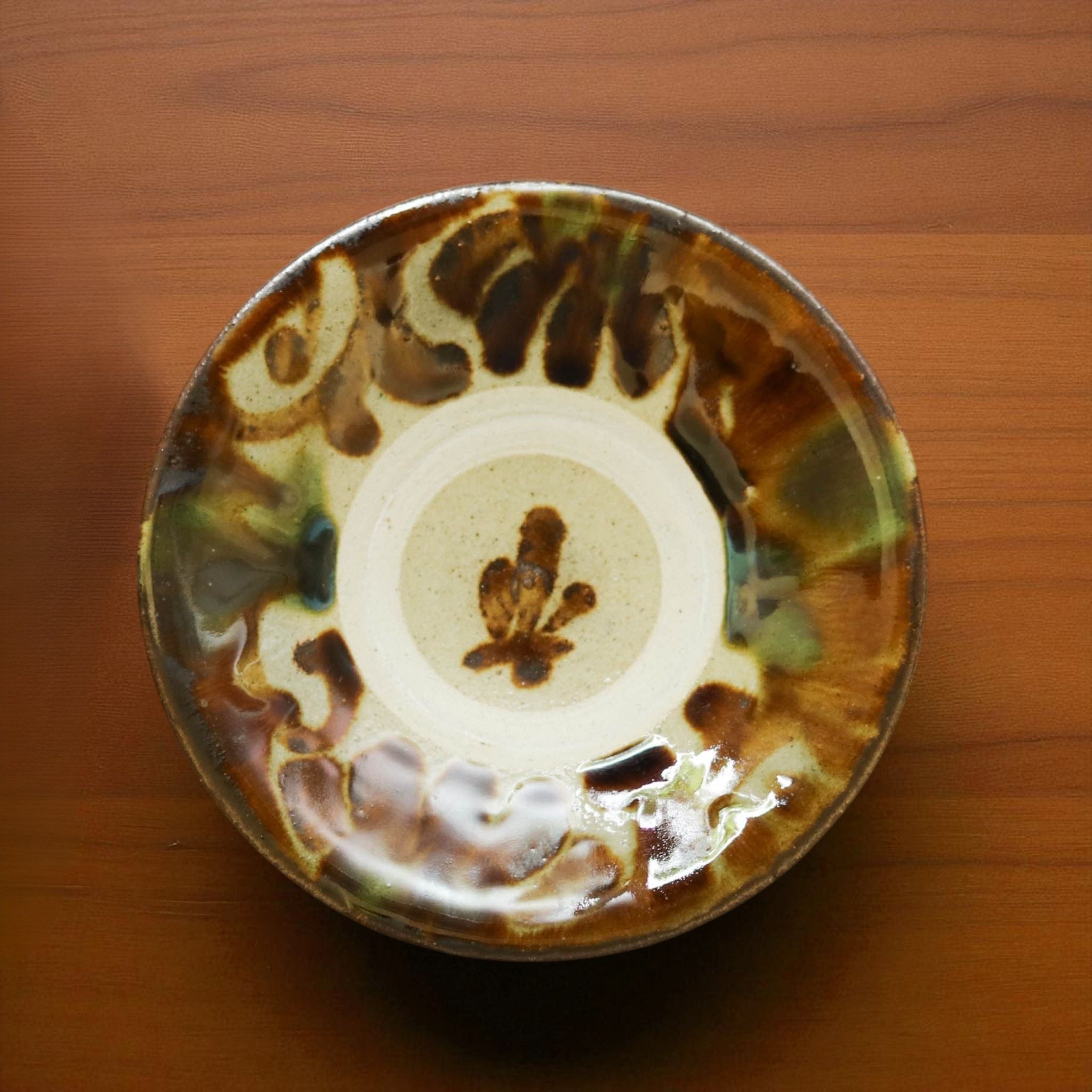 やちむん 5寸皿 | 唐草 | 飴・オーグスヤー | 横田屋窯