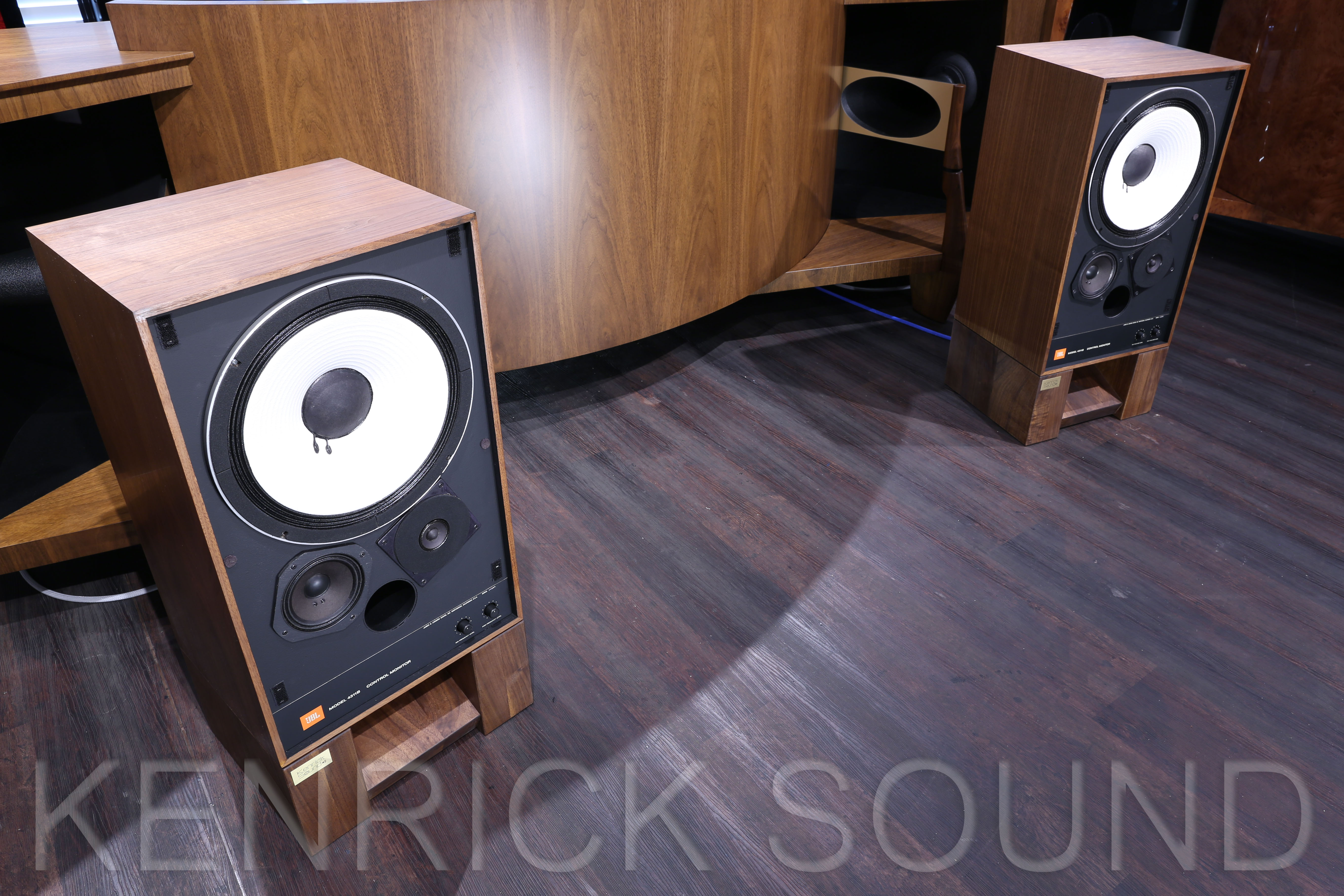 JBL 4311B ウォールナットキャビネット ケンリックサウンド・メンテ品