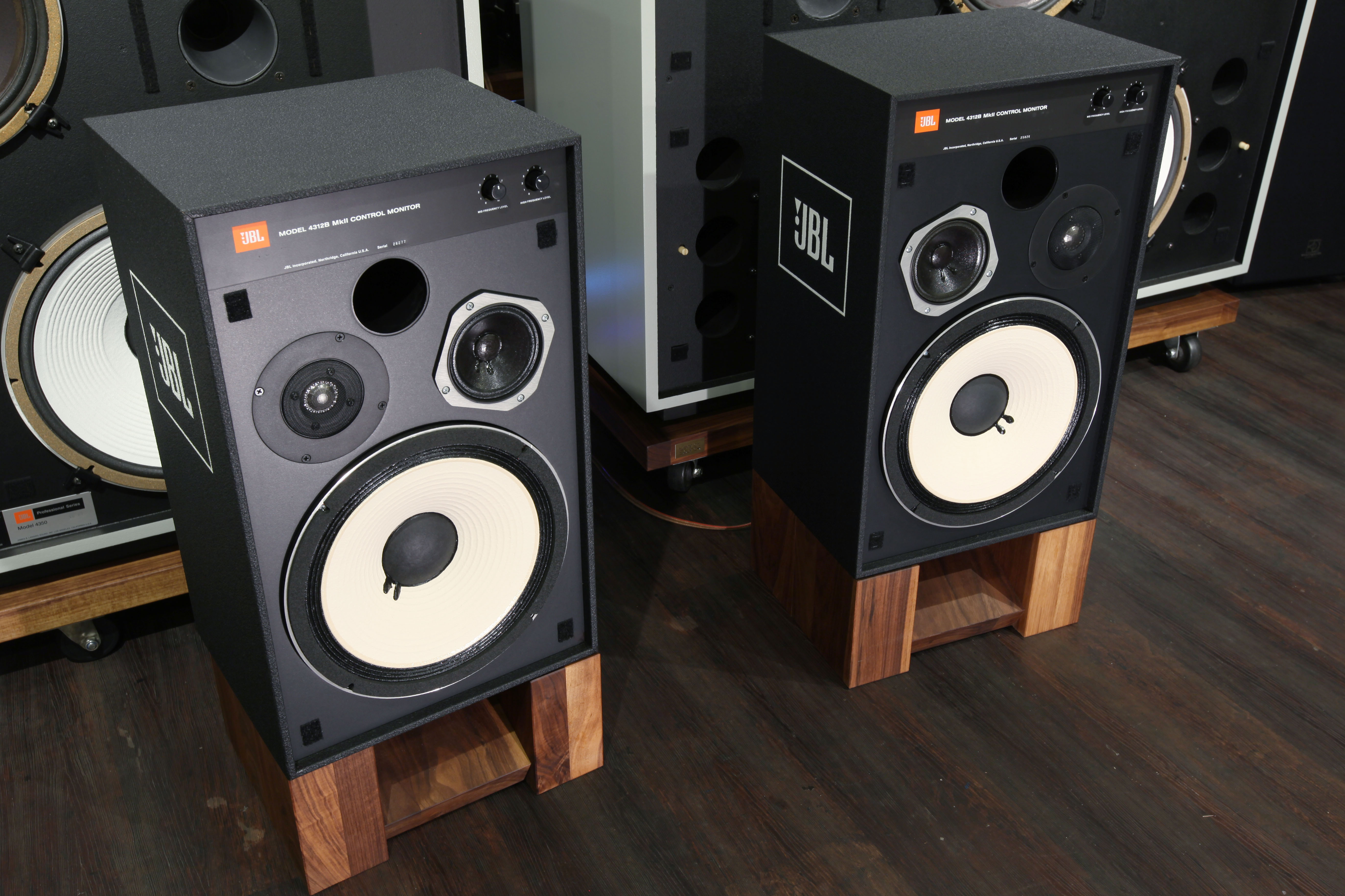 JBL 4312B MK2(MKII) 王道モニタースピーカー 送料無料 - ケンリック