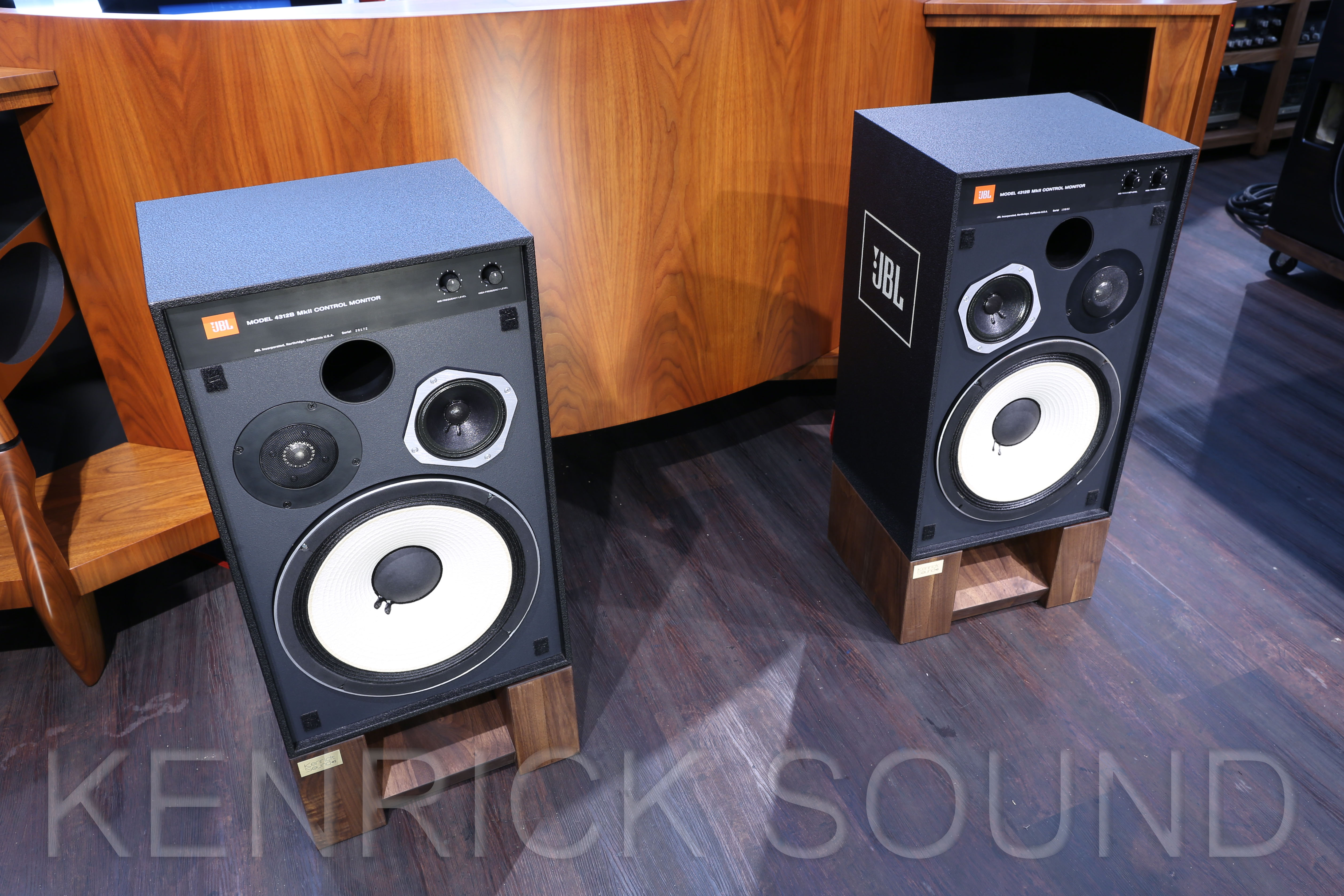 JBL 4312B MK2(MKII) 3wayモニタースピーカー 金メッキ端子交換済