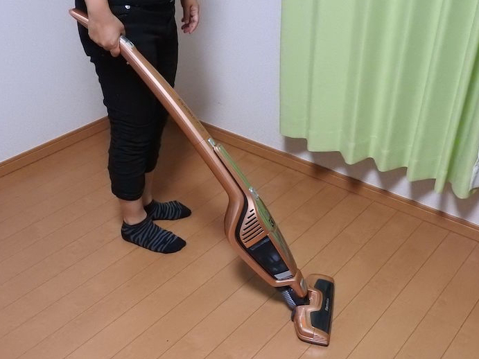 家電製品レビュー - 45分の長時間、思いっきり吸引してくれる2in1