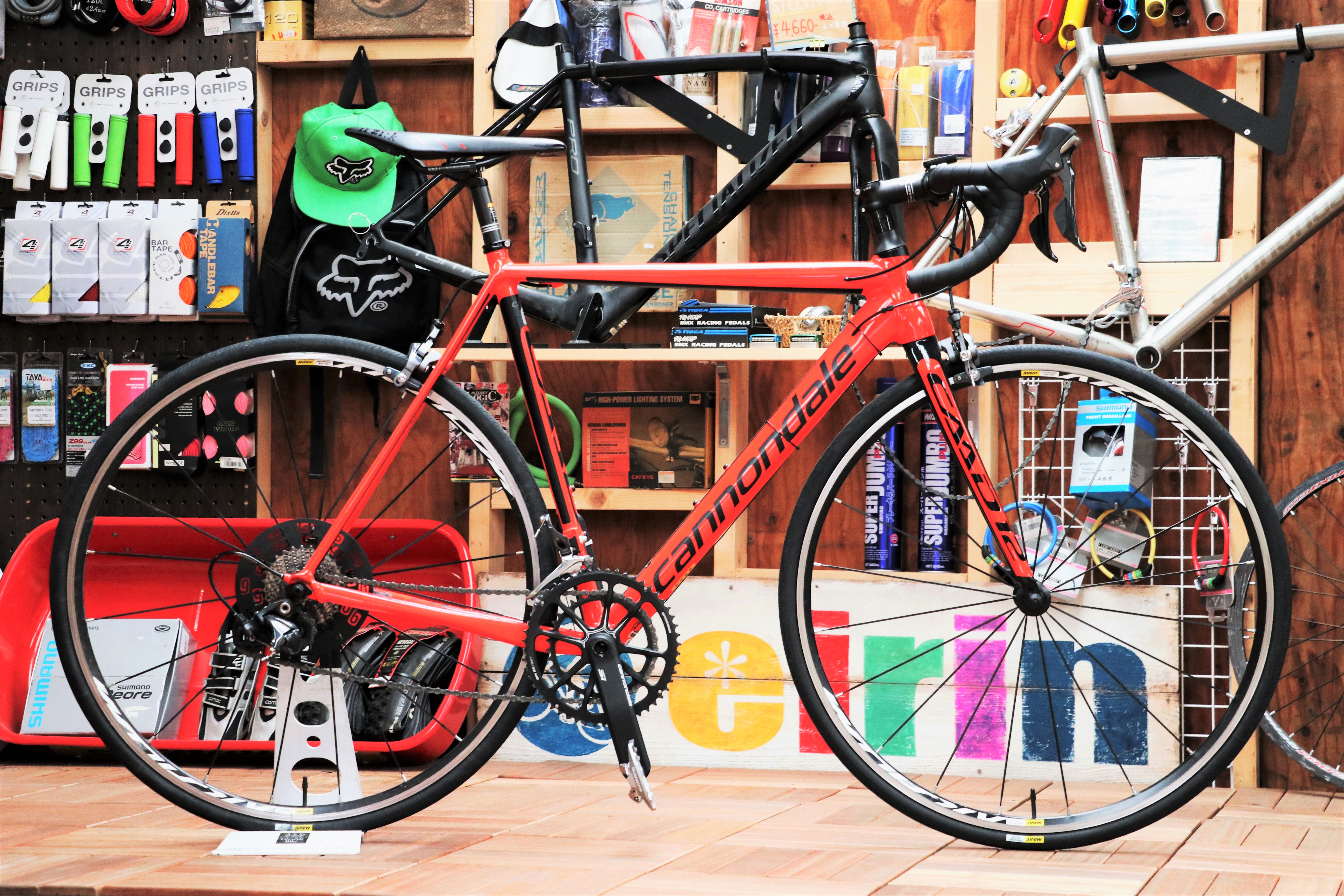 カーボンキラーと名高いロードバイクを買取させて頂きました