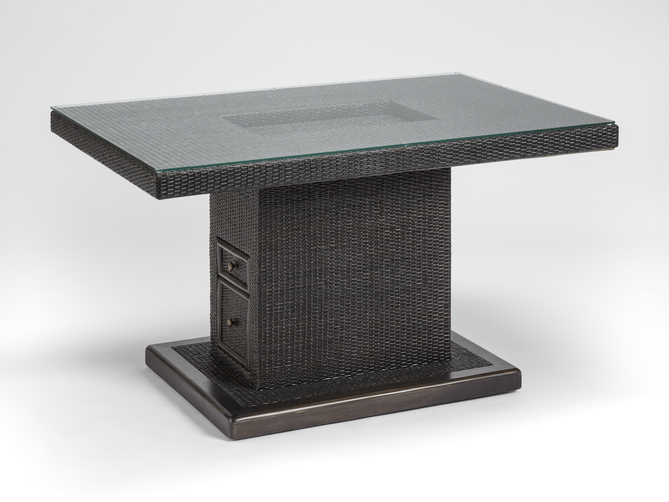 Ventura New Living Dining | 籐家具でつくる、ぬくもりと人にやさしい