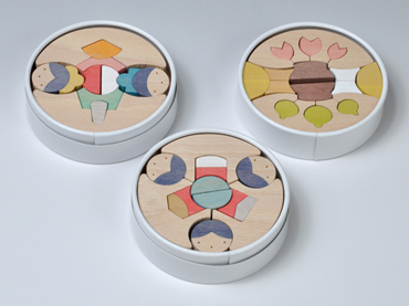 小黒三郎 組み木 ひな人形 銀杏円びな三段飾り（普通垂幕）【2.5％OFF