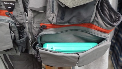 SIMMS（シムス ベスト）、ガイドベスト入荷のご案内。 - 道具屋日記