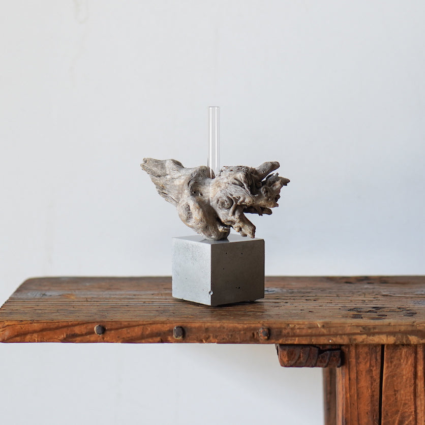 流木の一輪挿し《saisei》 – LILOCLE(リロクル)｜エシカルな暮らしと