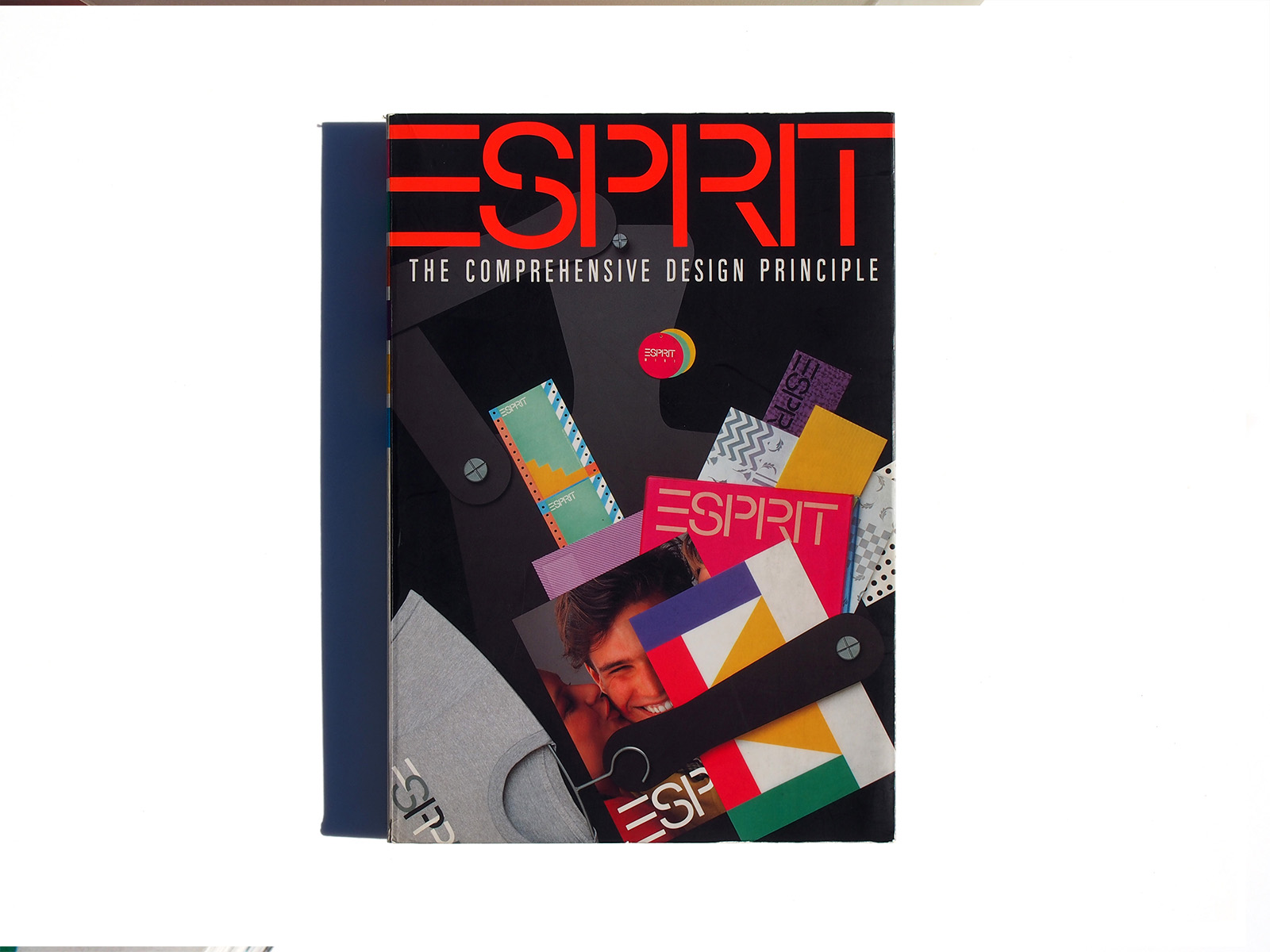 ESPRIT The Comprehensive Design Principle | PAGE SPREAD