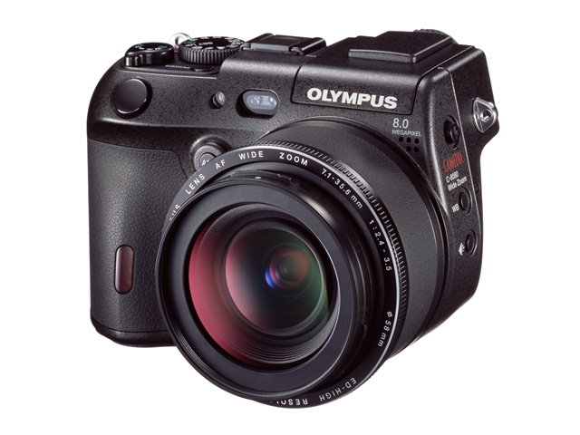 オリンパス、C-8080 Wide Zoomに不具合