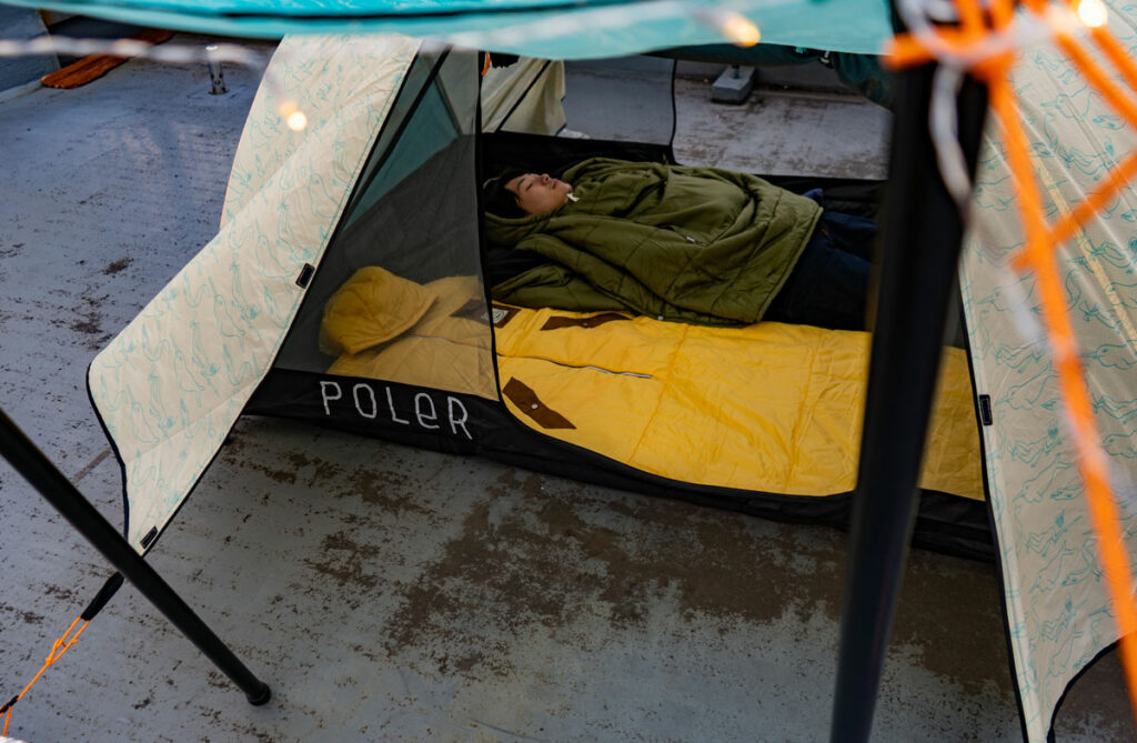べランピングにも最適なPOLERのTWO MAN TENT – POLeR | ポーラー