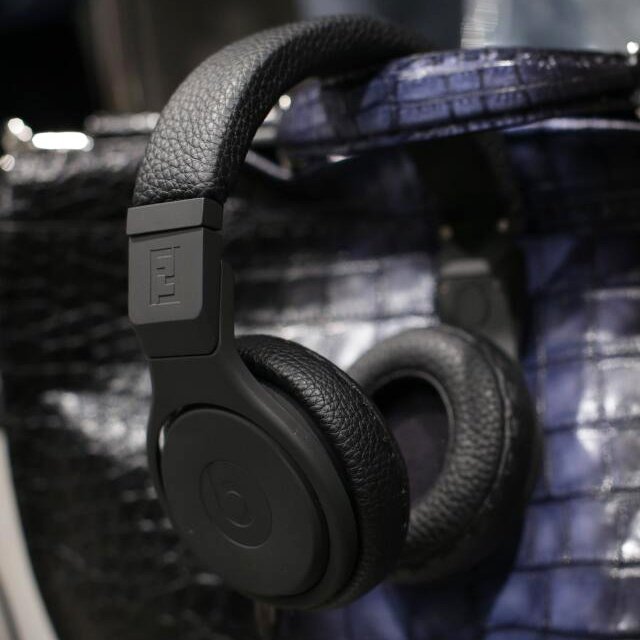 ビーツ×フェンディ。これぞセレブなヘッドホン「Fendi x Beats by Dre