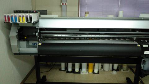ミマキ製大判プリンター 溶剤系インクジェット JV33-130 | 日本