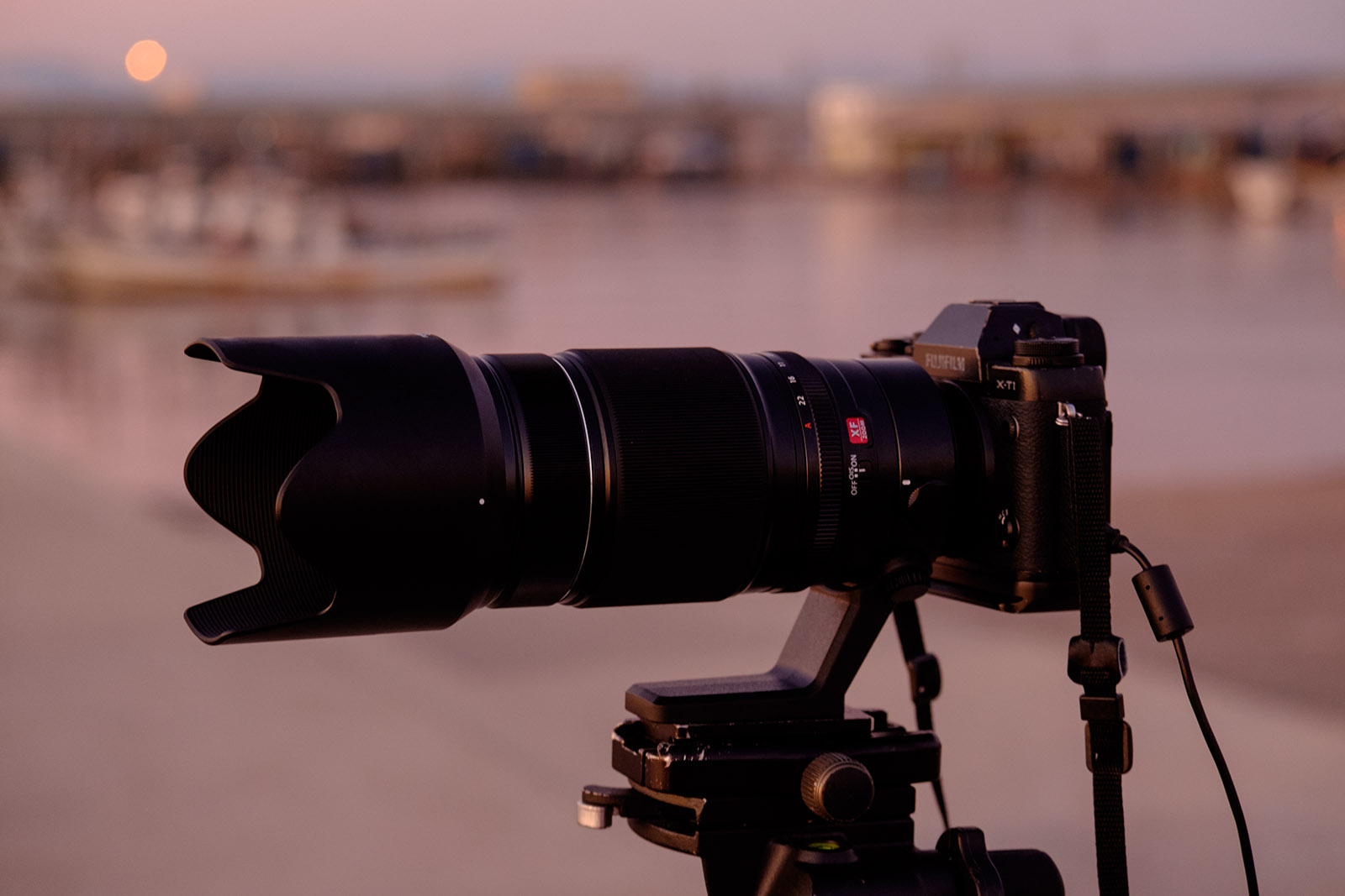 XF50-140mmF2.8 R LM OIS WRの三脚座: 小原玲(動物写真家）のブログ