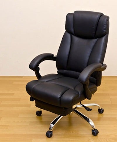 180度リクライニング 寝られる椅子【フルフラットオフィスチェア FIRST