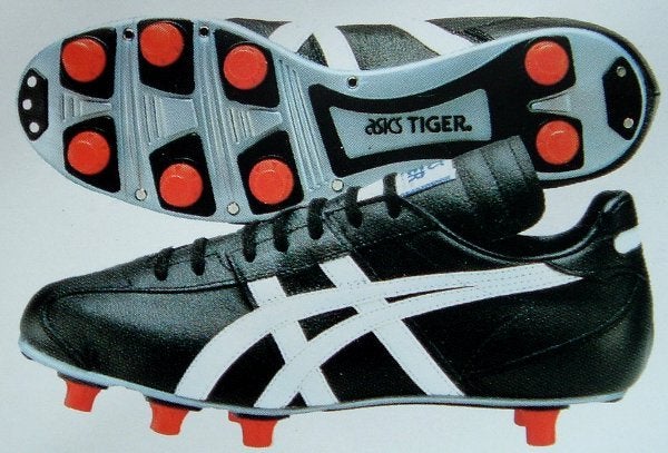 ☆ アシックス シャぺ860 | 大人が懐かしむ昭和のサッカースパイク