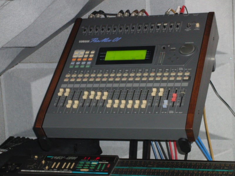 デジタルミキサー ProMix01の修理 | チャーリーのブログ