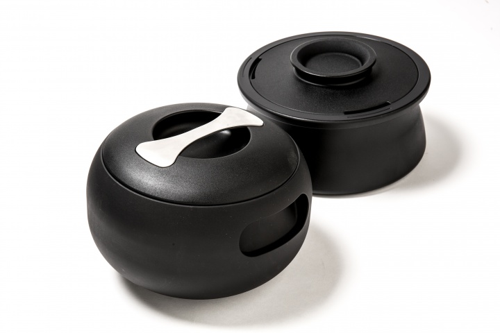 世界初のカーボン製無水調理鍋。「ANAORI CARBON POT」がすごい！｜Pen