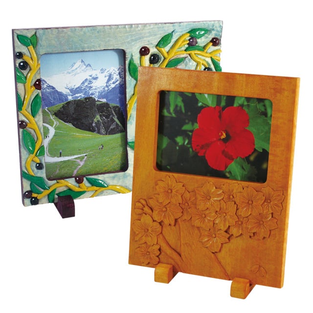 木彫写真立て(しな材一枚板)